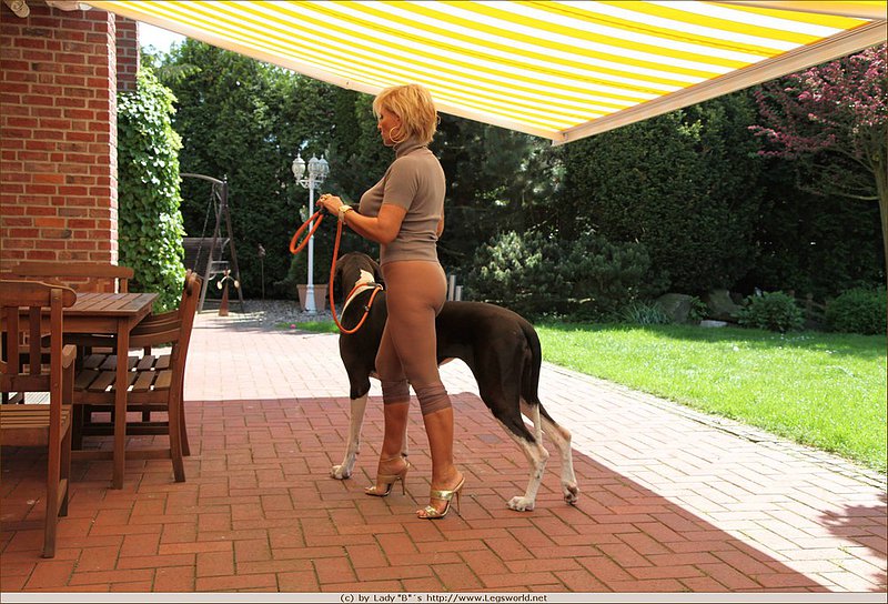 Hot blonde schemes for dick First sexual position cowgirl